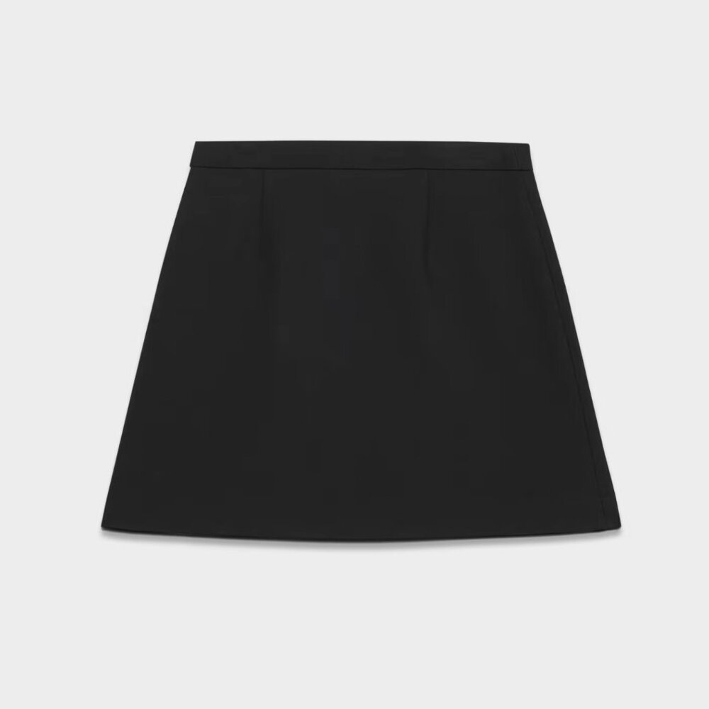 NWOT Aritzia Babaton Mini Skirt